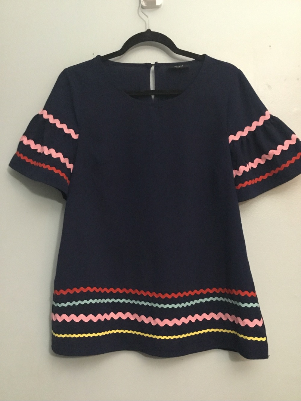 Vici women’s top size small